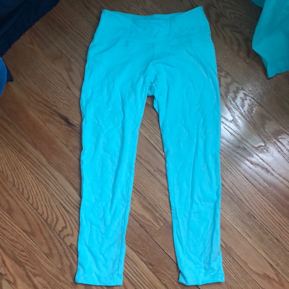 Lolë cropped leggings size xs